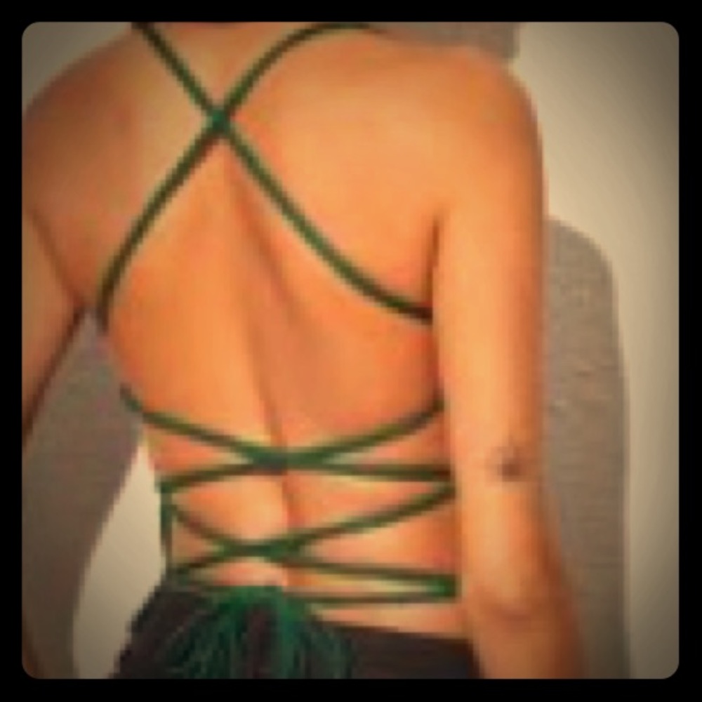 Green criss cross tie back crop